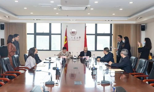 攜手創(chuàng)新 共謀發(fā)展——學(xué)校與貴州瑞和制藥舉行科技成果轉(zhuǎn)讓簽約儀式